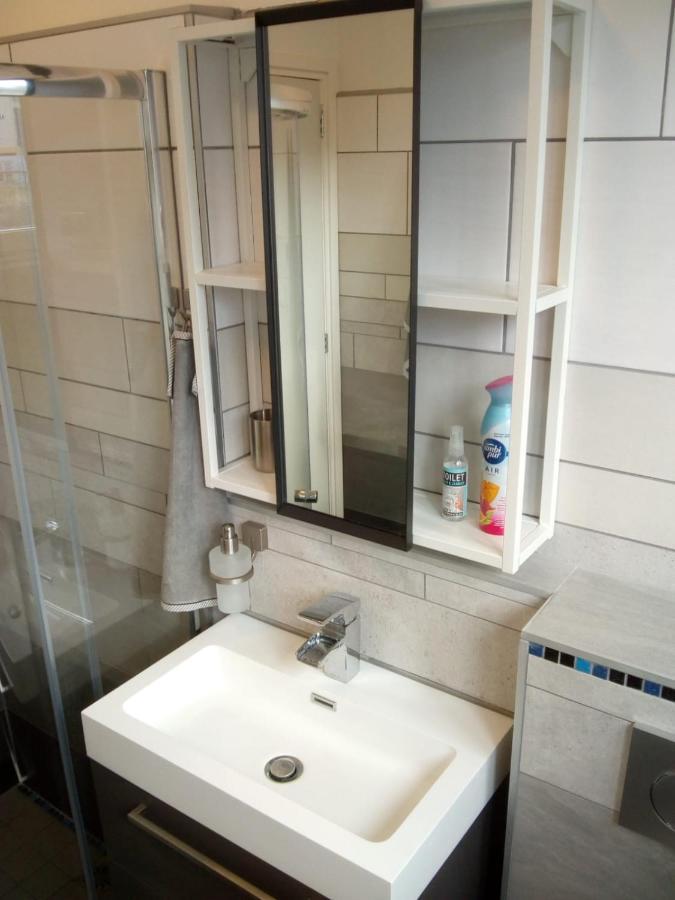Aldo, Not For Parties, Not A Hotel, Room With Shared Bathroom, No Kitchen 암스테르담 외부 사진
